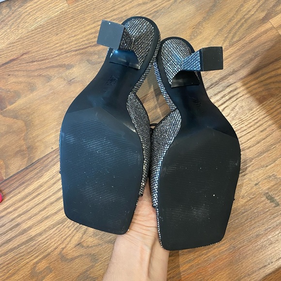 Zara Sparkle Sandals - Picture 2 of 3
